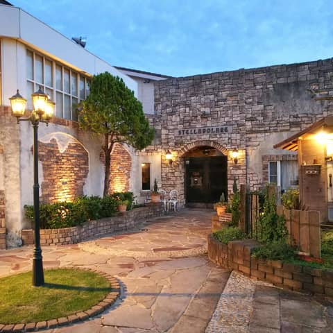 【公式】『リストランテ ステッラポラーレ』独立型チャペルが魅力