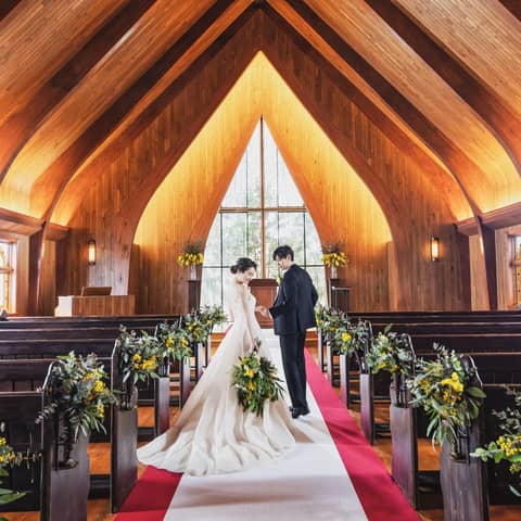 【最大103優待/50名】結婚式時期料金変動なし!教会1位独立型教会