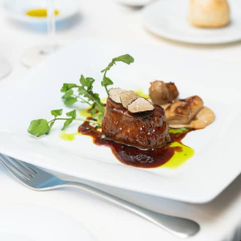 お日にちわずか!【26年春婚プラン】春の光に包まれる特別なウェディング