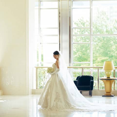 開業35周年/映えホテルでWeddingフォト&会食