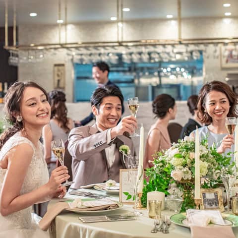 【フォト&会食】衣裳+美容+料理+100カットデータ付(31万円優待)