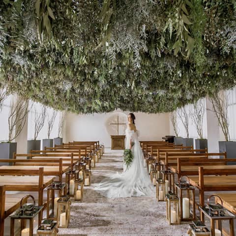 【公式】ルリアン大阪(ベルクラシック空港)|伊丹空港近くの完全貸切&全天候型結婚式場