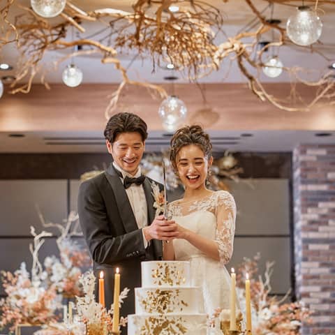 【公式】ルリアン大阪(ベルクラシック空港)|関西唯一のドライフラワーが広がる結婚式場|北摂・大阪空港