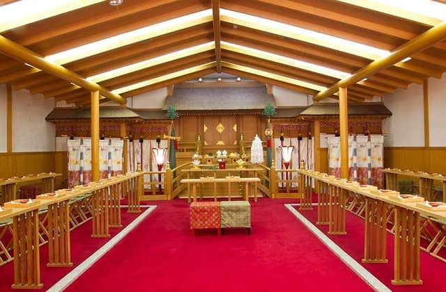 【公式】ルリアン大阪(ベルクラシック空港)|関西唯一のドライフラワーが広がる結婚式場|北摂・大阪空港