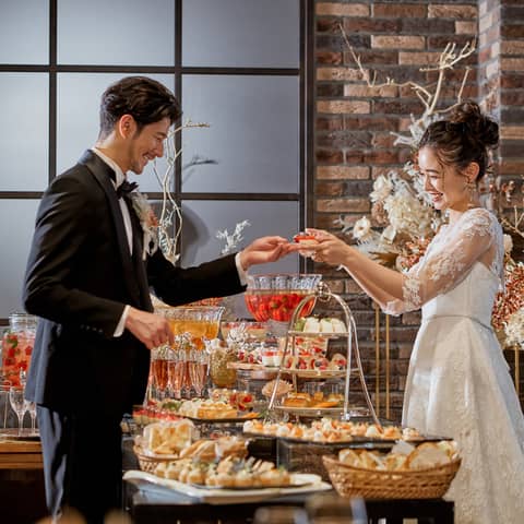【公式】ル・リアン(le lien)|関西唯一のドライフラワーが一面に広がる結婚式場|北摂・大阪空港
