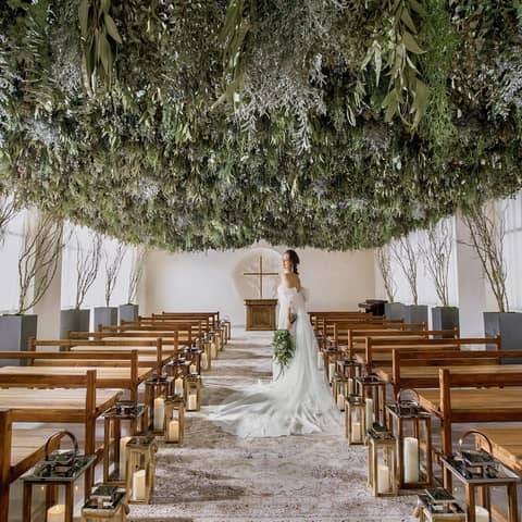 【公式】ルリアン大阪(ベルクラシック空港)|関西唯一のドライフラワーが広がる結婚式場|北摂・大阪空港