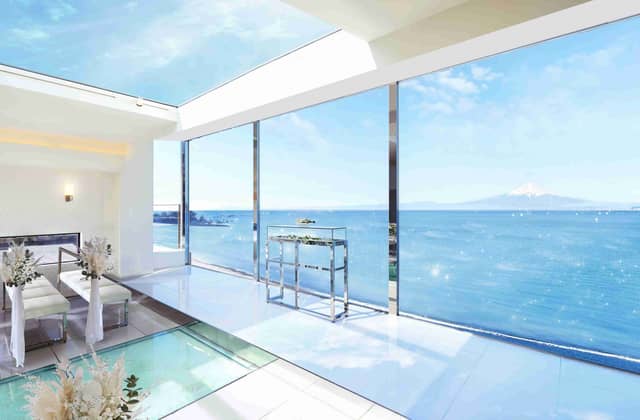 SCAPES THE SUITE (スケープス ザ スィート)