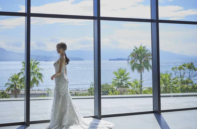 W the style of wedding