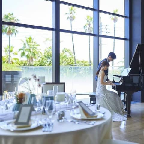 W the style of wedding