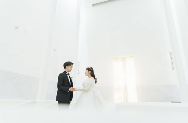 W the style of wedding