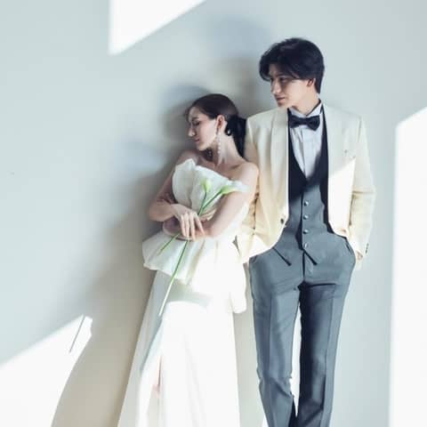 W the style of wedding