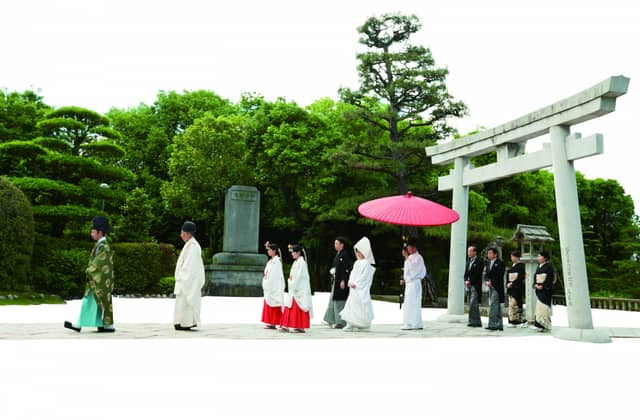 鶴羽根神社 二葉