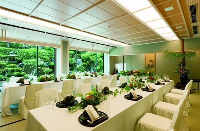 鶴羽根神社 二葉