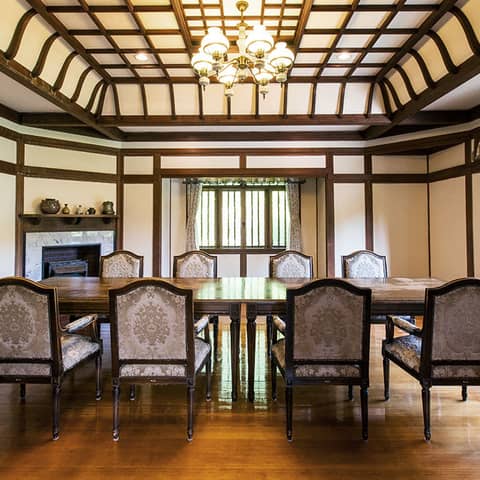 【顔合わせ】歴史的建築で味わう旬の会席料理