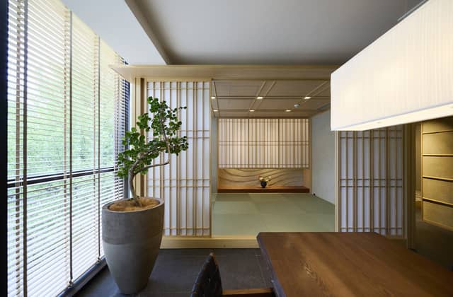 ザ テンダーハウス