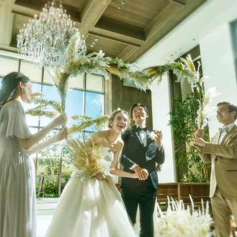 【公式】ラグナヴェール広島 – 八丁堀電停徒歩1分の結婚式場