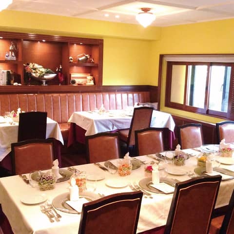 【挙式+会食Wedding】アルベラータ会場貸切プラン