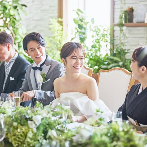 6名335,247円~挙式+衣裳+美容+会食フルパックプラン
