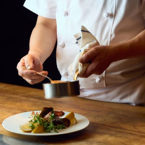 【10名から】貸切で叶う挙式・少人数会食プラン<10名様47万円>