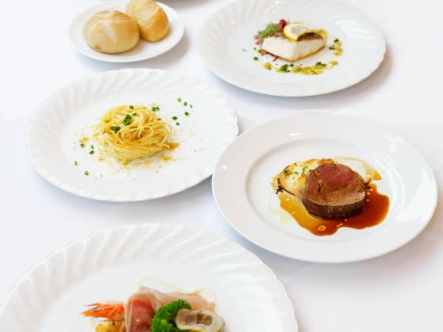 【公式】『リストランテ ステッラポラーレ』独立型チャペルが魅力