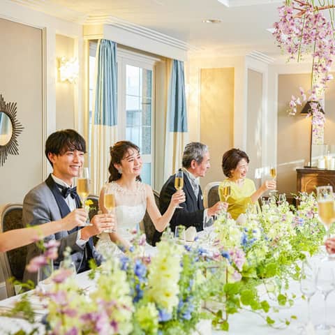 【10名 挙式＋会食 (6名～OK)】親族中心の会食♪│10名70万円