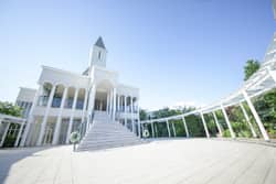 【公式】山梨県の結婚式場｜誓いの丘イストアール 