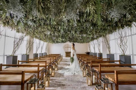 【公式】ルリアン大阪(ベルクラシック空港)｜伊丹空港近くの完全貸切＆全天候型結婚式場