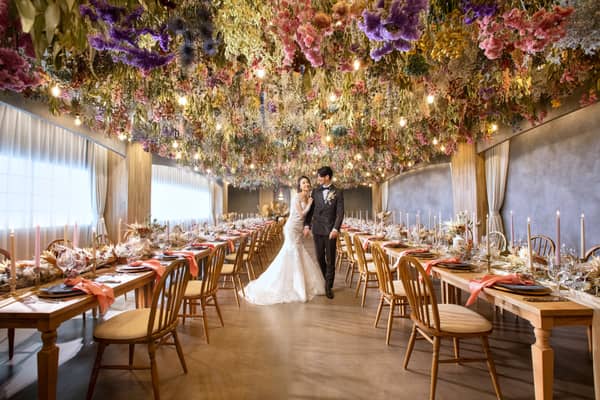 【公式】ルリアン大阪(ベルクラシック空港)|関西唯一のドライフラワーが広がる結婚式場|北摂・大阪空港