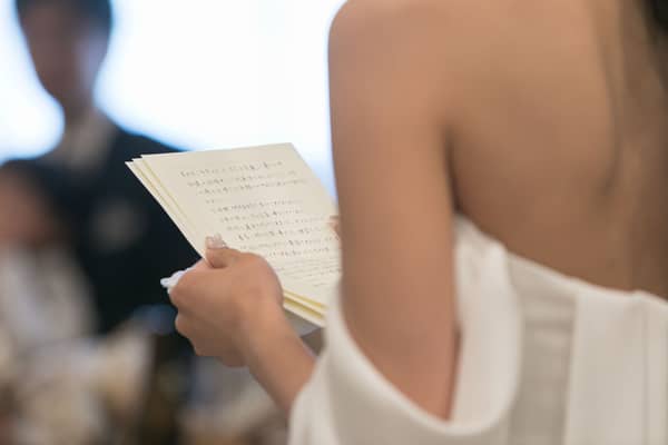 【公式】ルリアン大阪(ベルクラシック空港)|関西唯一のドライフラワーが広がる結婚式場|北摂・大阪空港