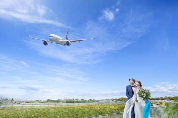 【公式】ルリアン大阪(ベルクラシック空港)｜伊丹空港近くの完全貸切＆全天候型結婚式場