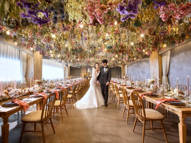 【公式】ルリアン大阪(ベルクラシック空港)|関西唯一のドライフラワーが広がる結婚式場|北摂・大阪空港
