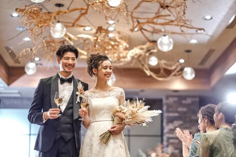 【公式】ルリアン大阪(ベルクラシック空港)｜伊丹空港近くの完全貸切＆全天候型結婚式場