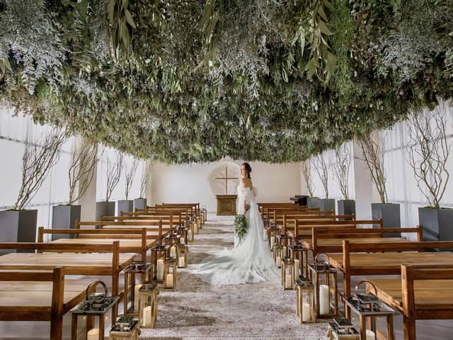 【公式】ルリアン大阪(ベルクラシック空港)|関西唯一のドライフラワーが広がる結婚式場|北摂・大阪空港