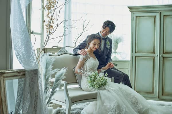 【公式】ルリアン大阪(ベルクラシック空港)｜伊丹空港近くの完全貸切＆全天候型結婚式場