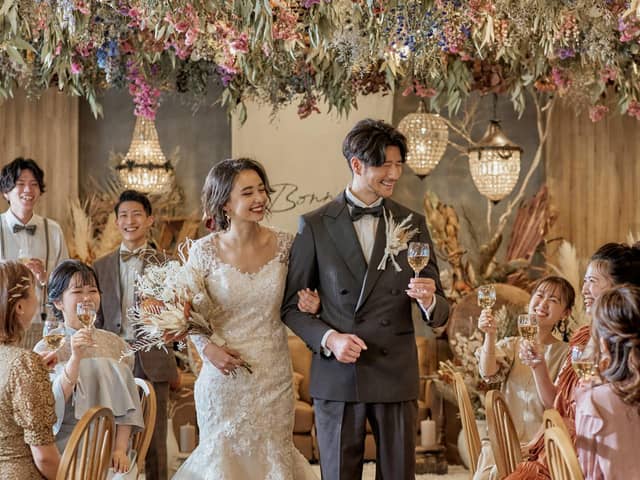 【公式】ルリアン大阪(ベルクラシック空港)|伊丹空港近くの完全貸切&全天候型結婚式場
