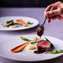 【プレ花嫁人気No.1】ご来館でもれなく！口コミ高評価の豪華試食含む“最大9.5万円分”特典
