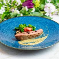 【来館特典】生雲丹のフランなど前菜の盛合せ＆A4和牛フィレ肉瞬間燻製無料試食