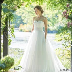 青森の結婚式場なら モルトン迎賓館 青森｜ウエディング・結婚式 オールシルクのウェディングドレスが豊富