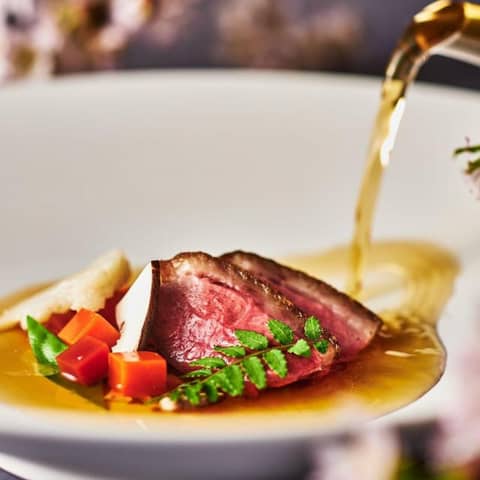 【4～6月】憧れの独立型チャペル挙式＊貸切ダイニングで叶う6名～美食婚