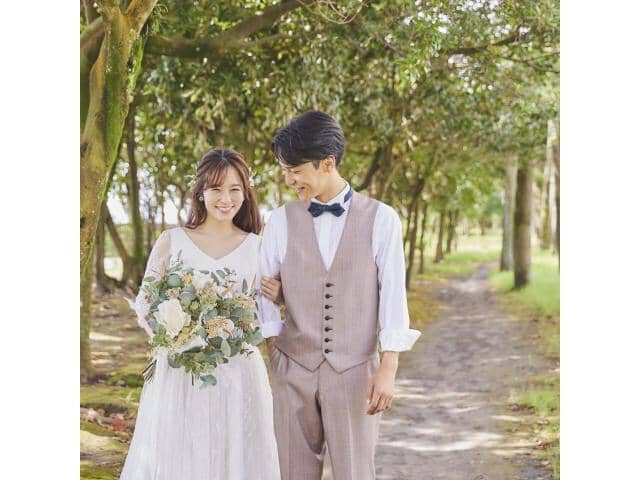 W the style of wedding