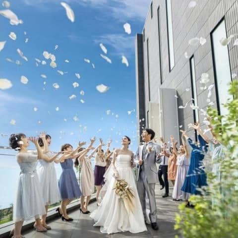 W the style of wedding