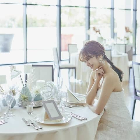 W the style of wedding