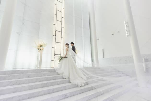 W the style of wedding