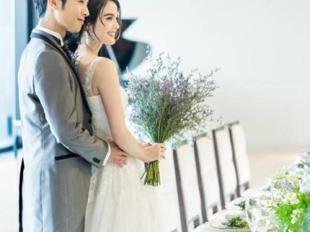 W the style of wedding