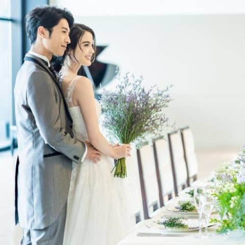 W the style of wedding