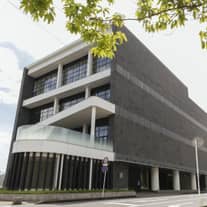 W the style of wedding