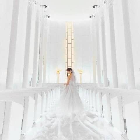 W the style of wedding