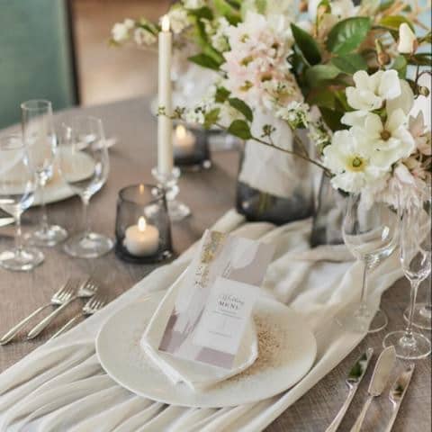 W the style of wedding