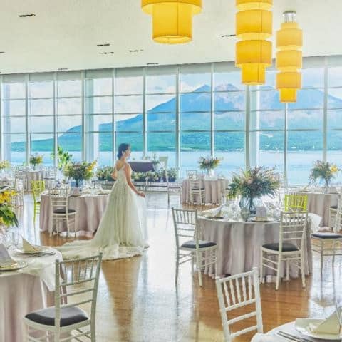 W the style of wedding