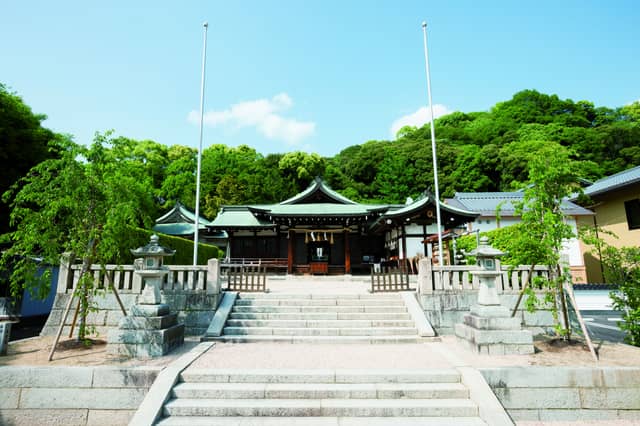 鶴羽根神社 二葉